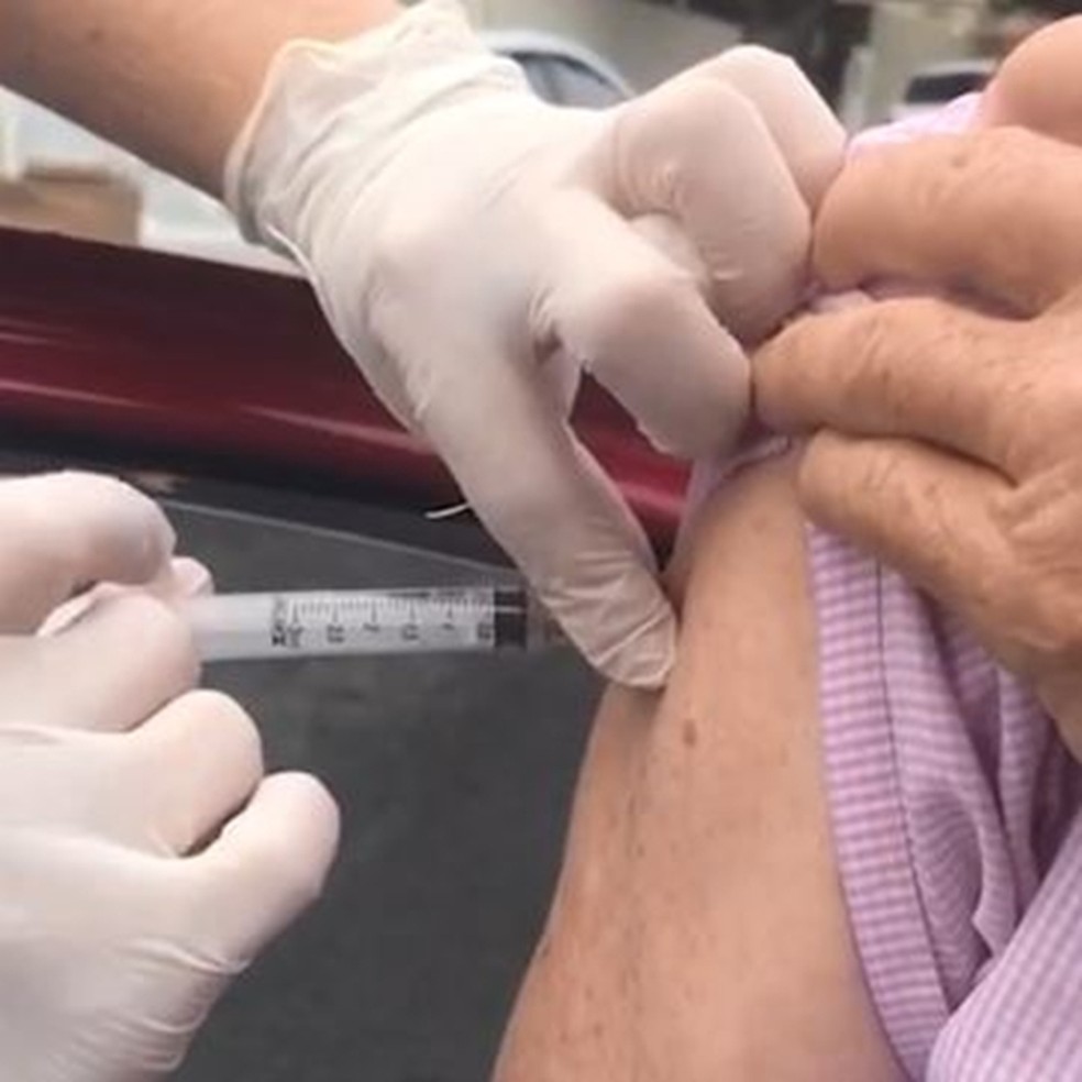 Apenas 2,8% dos idosos de BH já receberam segunda dose da vacina contra o coronavírus — Foto: Reprodução