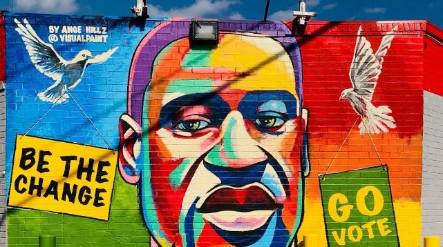Mural de George Floyd (Foto: Reprodução/TMZ) Mural de George Floyd (Foto: Reprodução/TMZ)