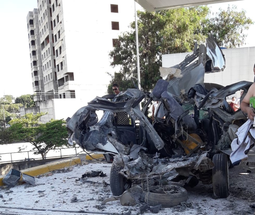 Carro explode dentro de posto de combustíveis em Sorocaba — Foto: Arquivo pessoal