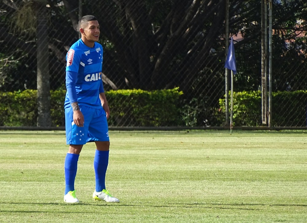 Invictos: Cruzeiro tem 4 titulares que nunca perderam o clássico; Fábio defende tabu
