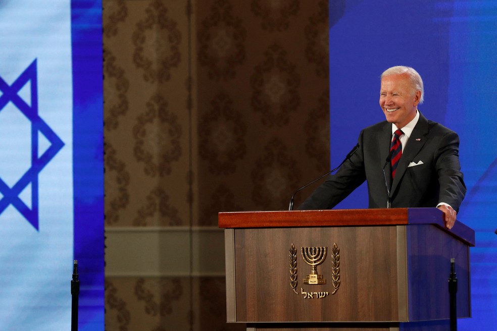Presidente americano, Joe Biden, durante entrevista coletiva em Israel &mdash; Foto: Atef Safadi/REUTERS