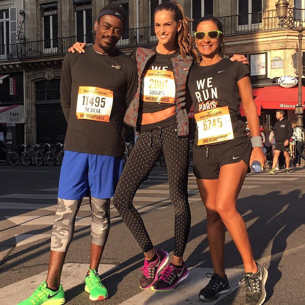 Seu Jorge, Izabel Goulart e Fernanda Keller participam de prova em Paris (Foto: Instagram/Reprodução)