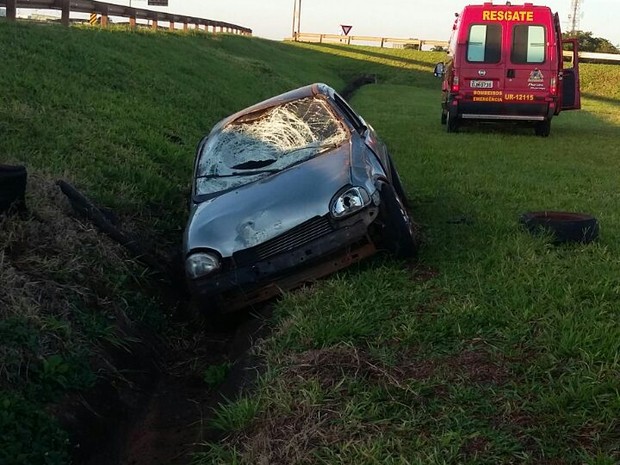 Motorista ficou ferido (Foto: Arquivo Pessoal)