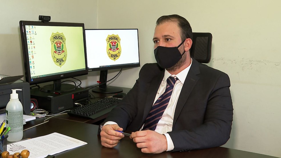 O delegado da Polícia Civil de Santa Rosa de Viterbo, SP, Gabriel Freiria — Foto: Luciano Tolentino/EPTV