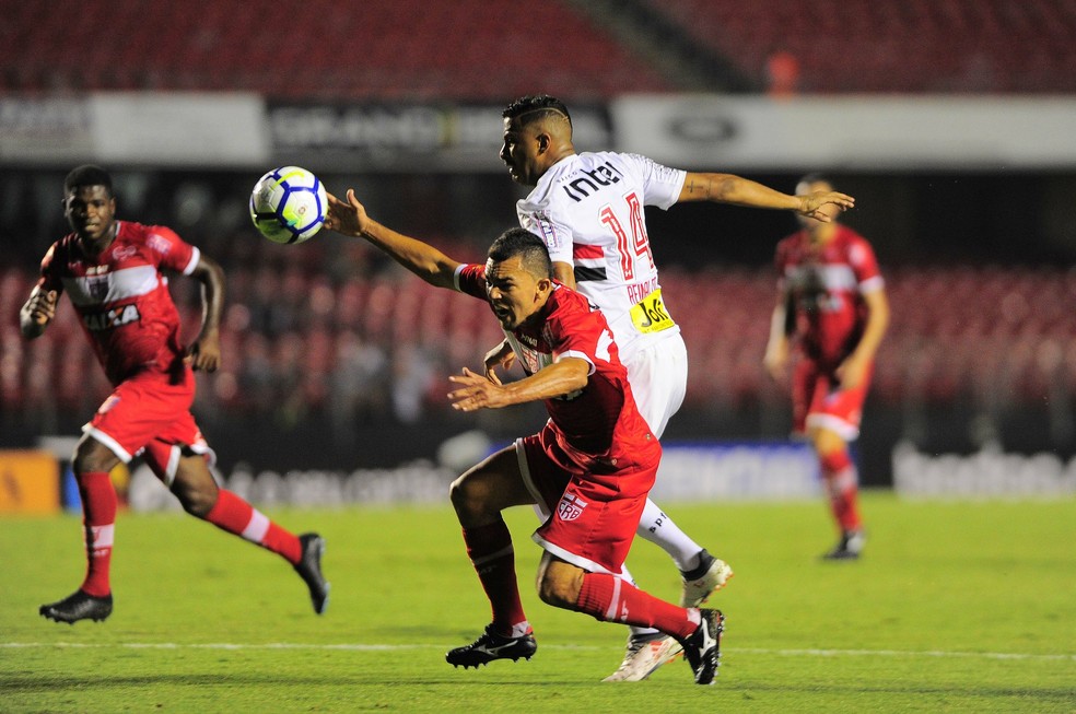 Edson Ratinho foi o destaque do Galo no jogo (Foto: Marcos Ribolli / GloboEsporte.com)
