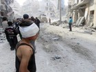 Hospital é destruído após ataque do regime sírio em Aleppo