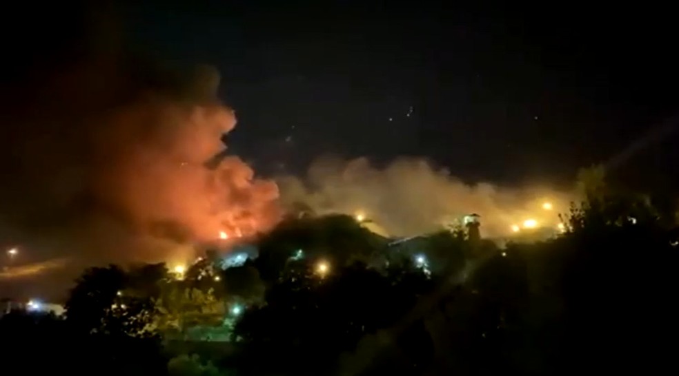 Incêndio começa em prisão com presos políticos e de dupla nacionalidade no Irã — Foto: REUTERS