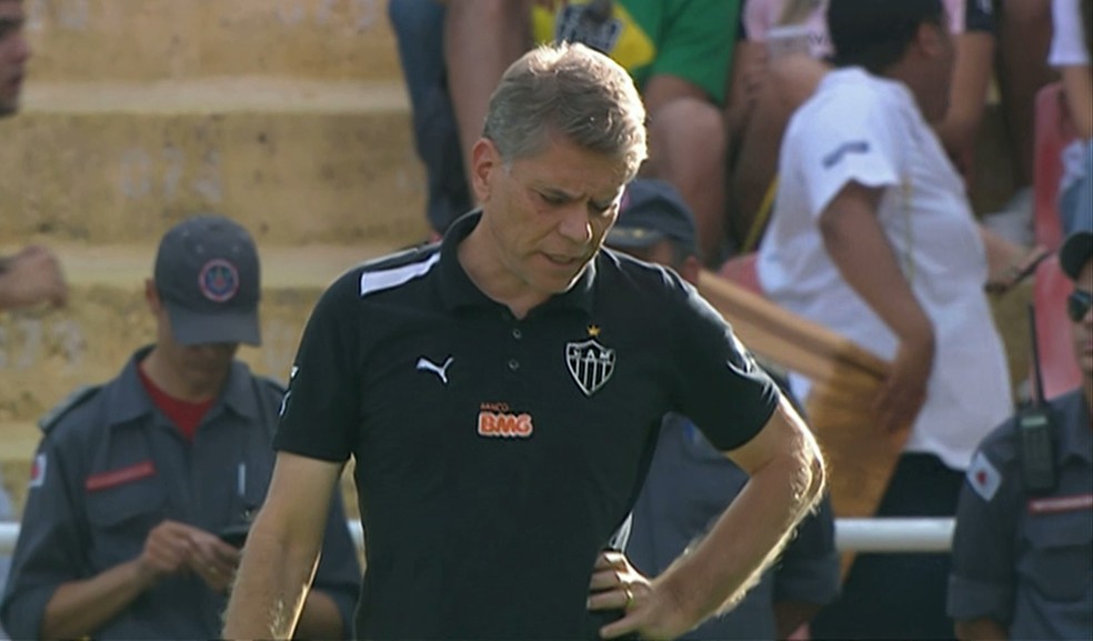 Paulo Autuori, técnico do Atlético-MG — Foto: Reprodução / Premiere