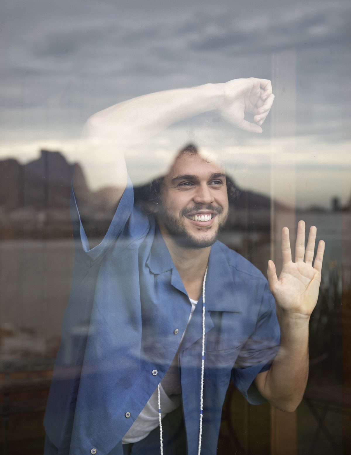 Theo Bial, filho de Pedro Bial e Giulia Gam, lança álbum ‘Vertigem’ |  Música