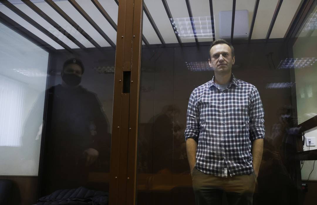 Alexei Navalny antes de audiência sobre a sua prisão em 20 de fevereiro de 2021 em um tribunal de Moscou