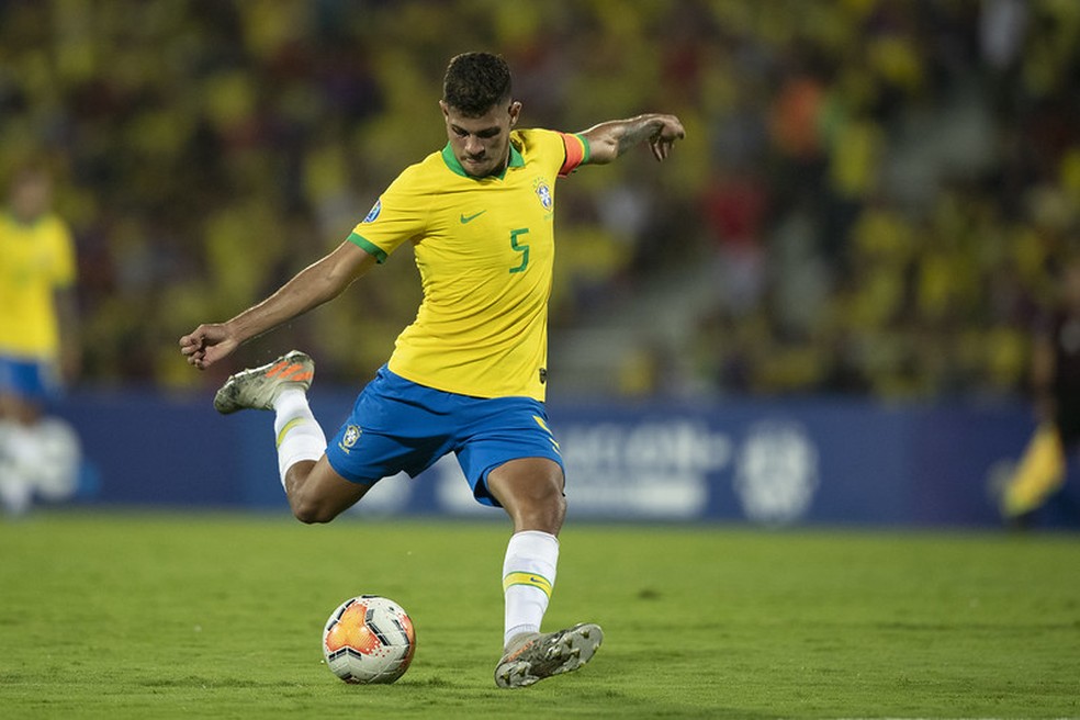 Bruno Guimarães em ação pela seleção brasileira sub-23 — Foto: Lucas Figueiredo / CBF