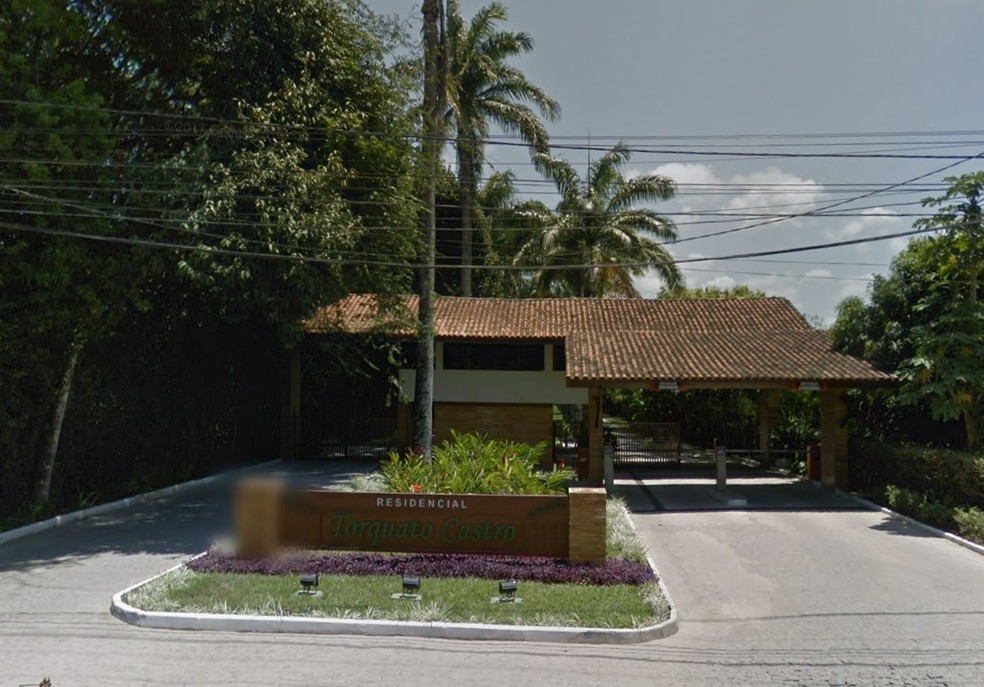 Médico foi encontrado esquartejado dentro de poço no Residencial Torquato Castro, em Aldeia, no Grande Recife (Foto: Reprodução/Google Street View)
