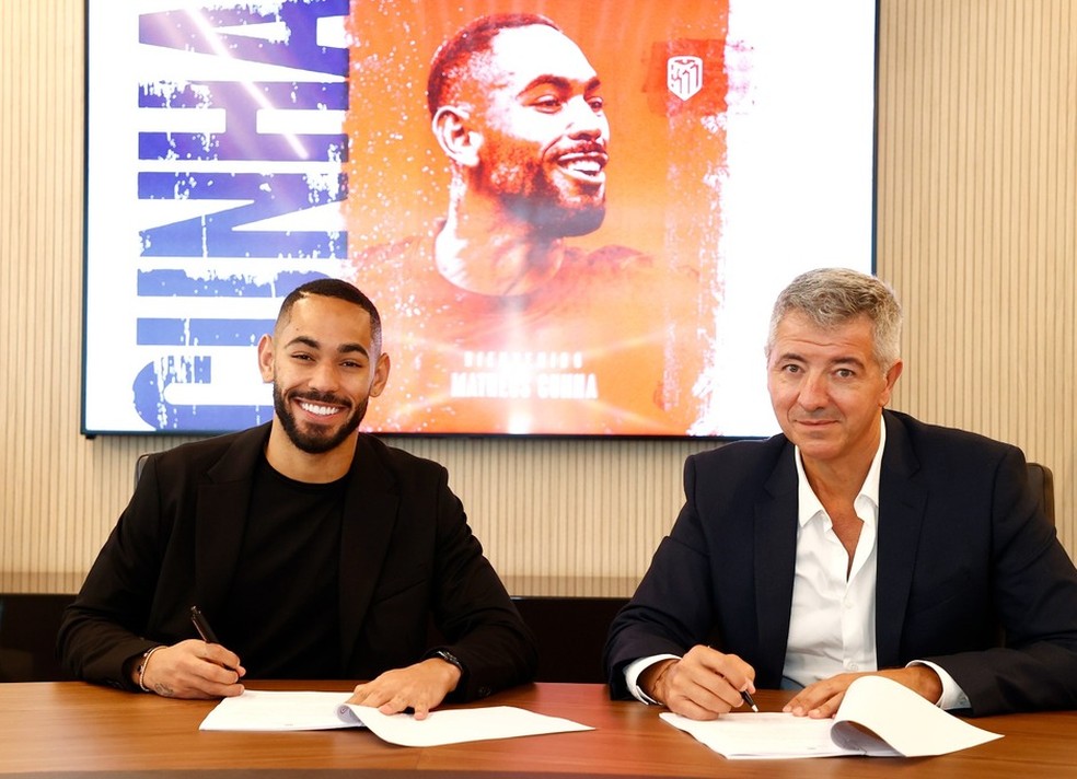 Matheus Cunha assina como Atl�tico de Madrid � Foto: Site oficial do Atl�tico de Madrid
