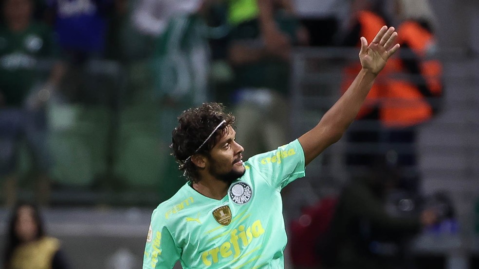 Campeão no Palmeiras, Scarpa prevê desafio em lanterna da Premier League: 
