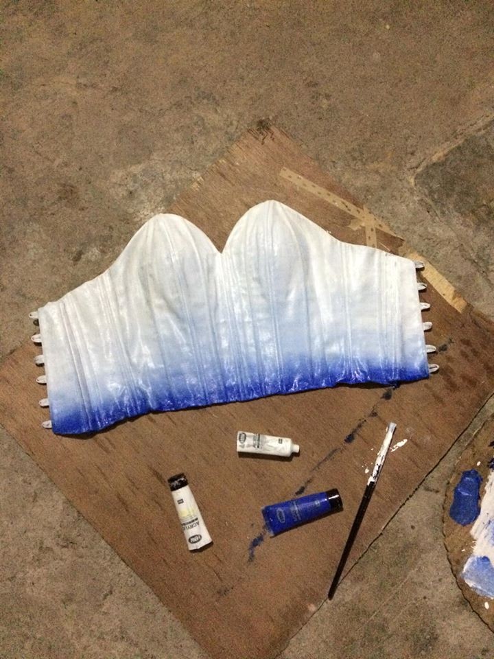 O processo de criação do vestido de Maverick (Foto: Reprodução/Instagram)