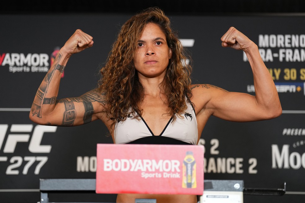 Amanda Nunes pesagem UFC 277 — Foto: Getty Images