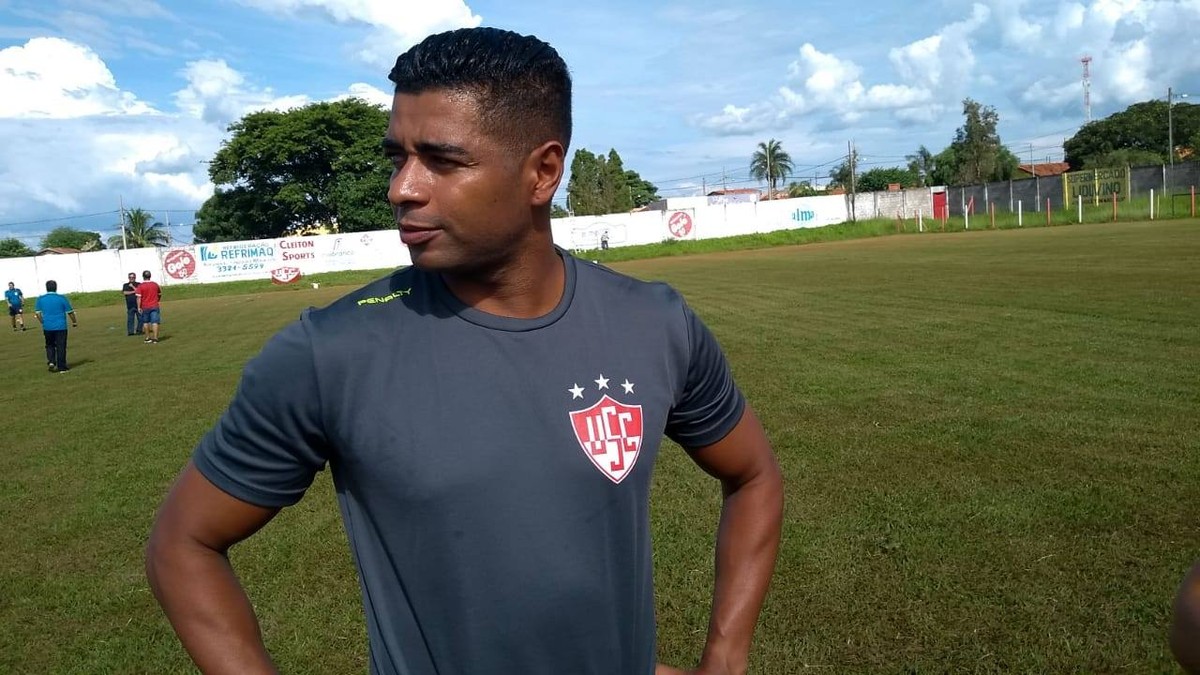 Campeão com Flu e Santos, Rodrigo Tiuí quer usar bagagem para ajudar