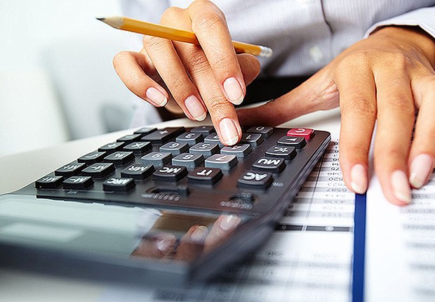 Imposto de Renda ; calculadora ; contas a pagar ; pequenas empresas ;  (Foto: Shutterstock)