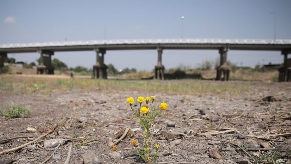 Condições de calor podem levar a secas prolongadas e escassez de água — Foto: Getty Images/Reprodução via BBC