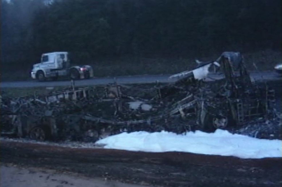 Maior acidente da rodovia Anhanguera (SP-330), em Araras, completa 20 anos  (Foto: Reprodução EPTV)