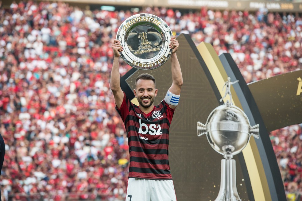 Everton Ribeiro vai se tornar o recordista de jogos pelo Flamengo na Libertadores: Muito sacrifício