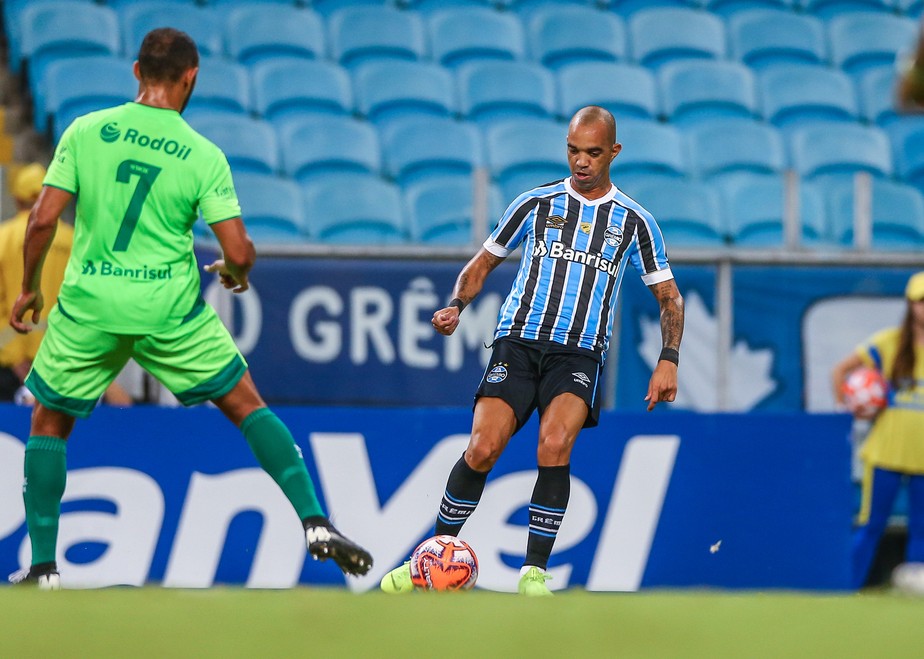 Tardelli lamenta gol anulado, mas comemora primeiro jogo como titular do Grêmio | grêmio ...