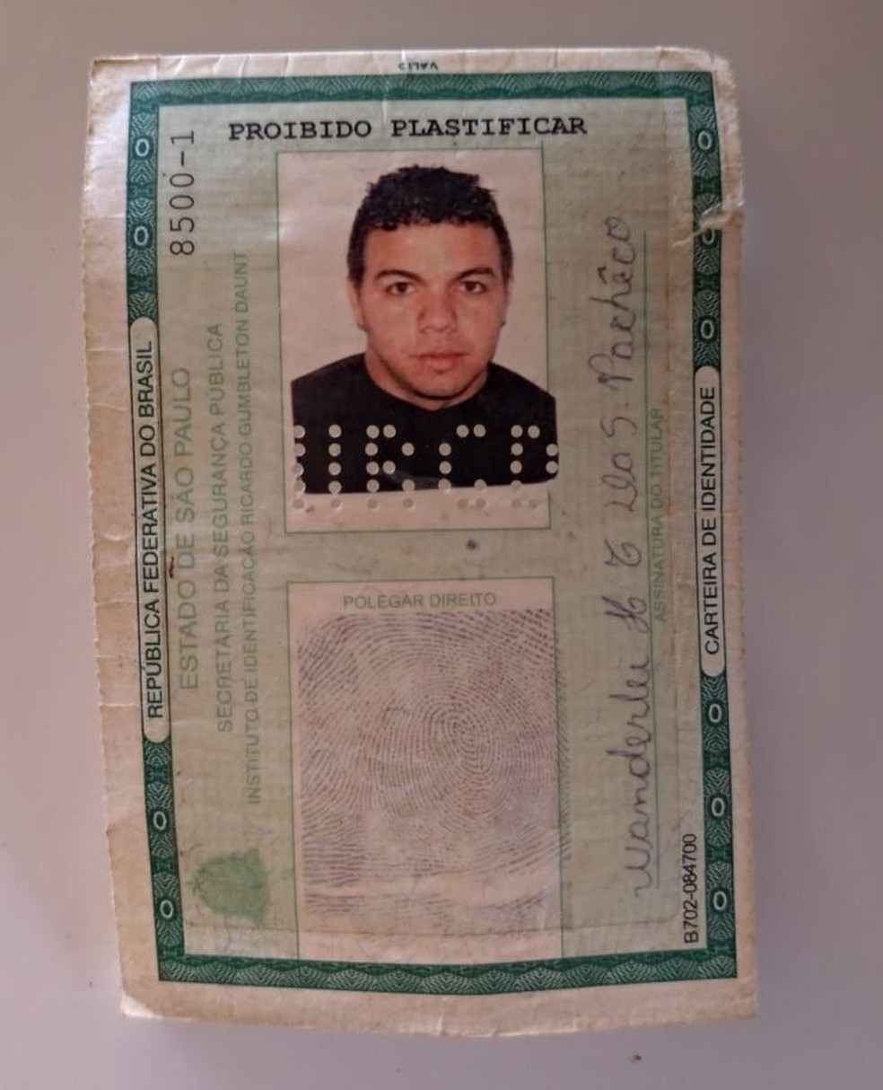 Wanderlei PachÃªco, de 26 anos, morreu ao trocar pneu em borracharia (Foto: Politec/DivulgaÃ§Ã£o)