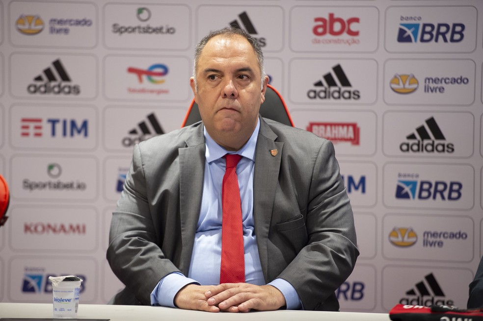 Marcos Braz concedeu entrevista coletiva nesta segunda — Foto: Alexandre Vidal/Flamengo