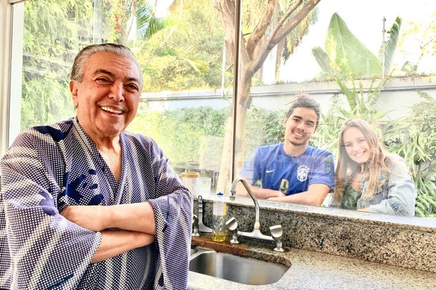 Mauricio de Sousa: visita pela janela do filho caçula e namorada do rapaz (Foto: Reprodução Instagram)