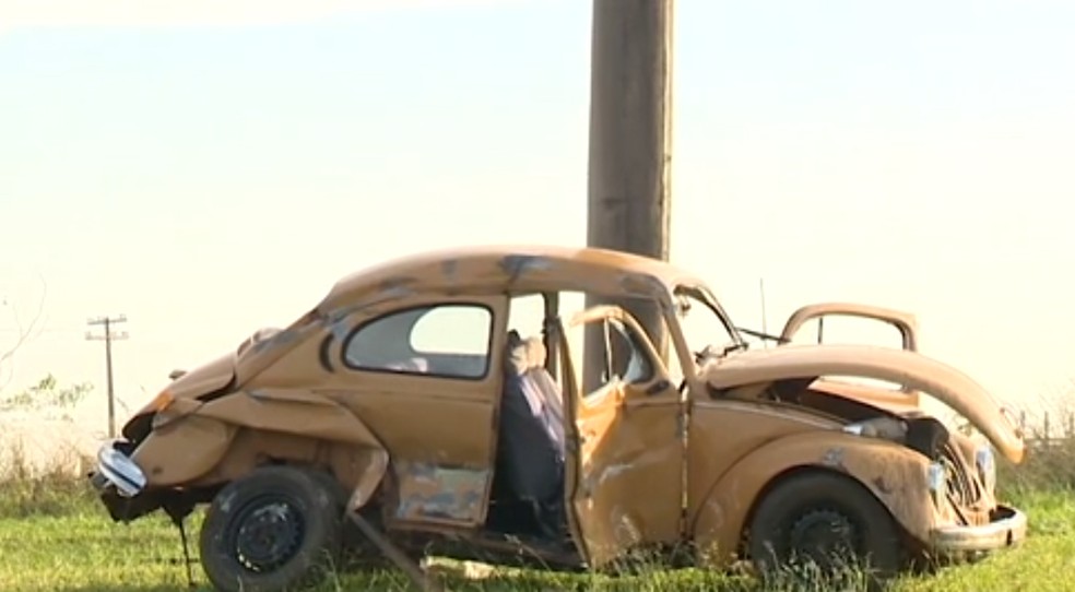 Condutor do VW Fusca morreu vítima do acidente (Foto: Reprodução/TV Fronteira)