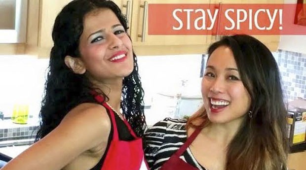 A indiana Meghana Moya e a vietnamita Kim Simithraaratchy: elas criaram uma startup de condimentos (Foto: Divulgação)