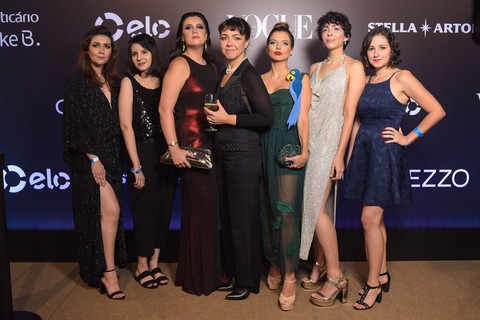 Thalita Peres, Gabriela Camerotti, Giulliana Martinelli, Carol Hungria, Renata Garcia, Anita Porfirio e Natalia Vieira