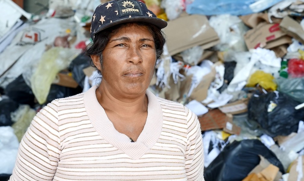 'Me sinto uma mulher maravilhosa', diz a catadora Marli Tereza (Foto: Weliton Martins/RPC)