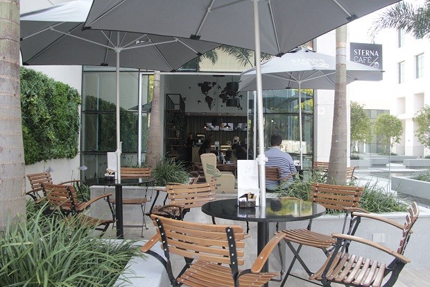 Área externa da Sterna Café: franquias da Café Moinho serão adaptadas (Foto: Divulgação)