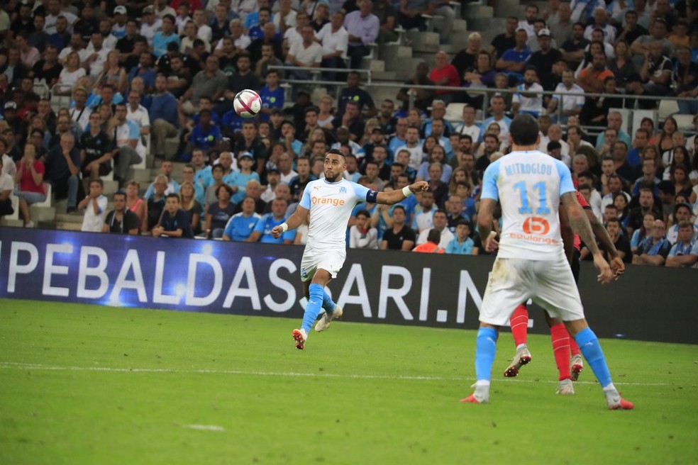 Payet marca golaço, e Olympique de Marselha goleia Guingamp por 4 a 0 ...