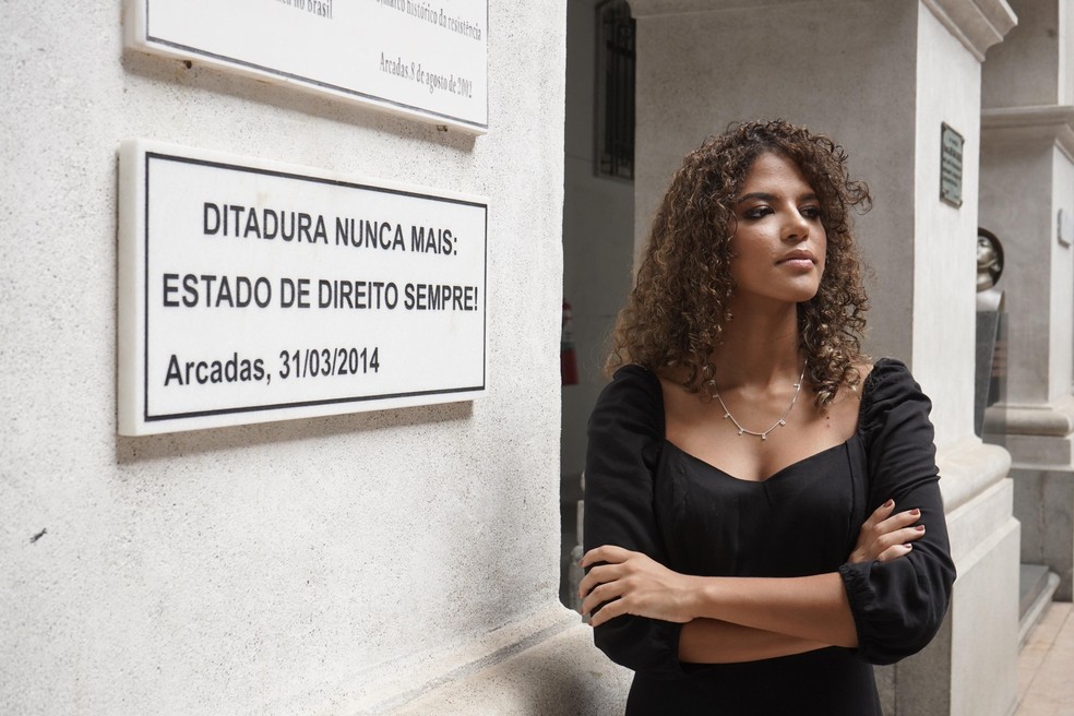 Letícia Lé ingressou na USP na primeira turma de cotistas étnico-raciais da Faculdade de Direito  — Foto: Arquivo pessoal/Uoon
