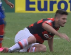 Escorregão de menino do Fla é a pior jogada da quarta fase da Copinha