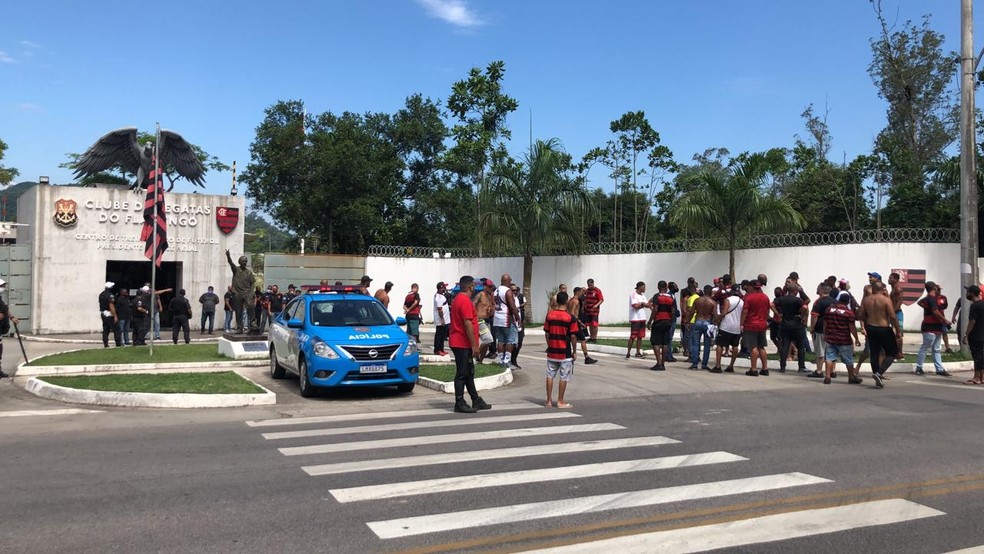 Protesto Flamengo Ninho do Urubu — Foto: Caíque Andrade