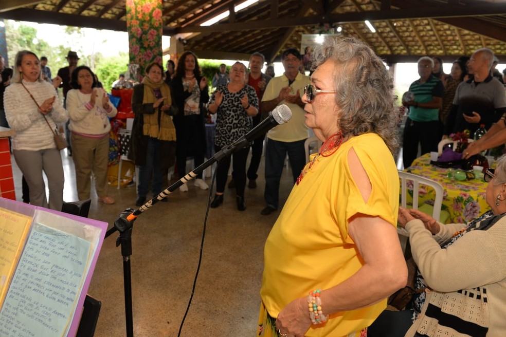 “Se eu nascesse outra vez, seria professora", diz Maria Holanda Lopes Carvalho, 81.  — Foto: Arquivo pessoal