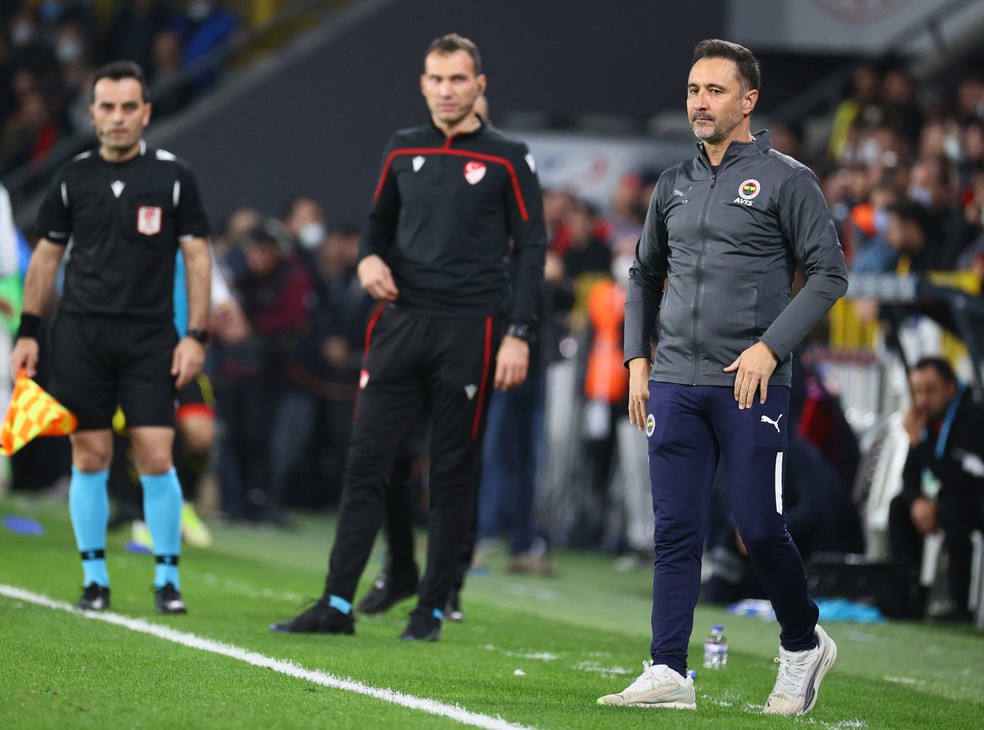 Vitor Pereira foi t&eacute;cnico do Fenerbah&ccedil;e em duas oportunidades &mdash; Foto: Mehmet Emin Menguarslan/Anadolu Agency via Getty Images