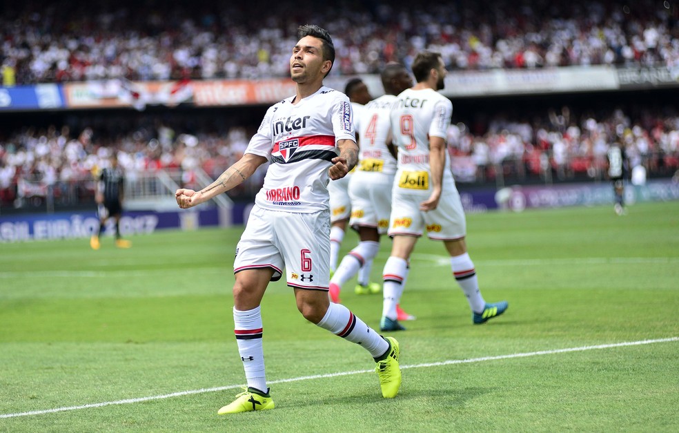 Petros fez o gol diante do Corinthians (Foto: Marcos Ribolli)
