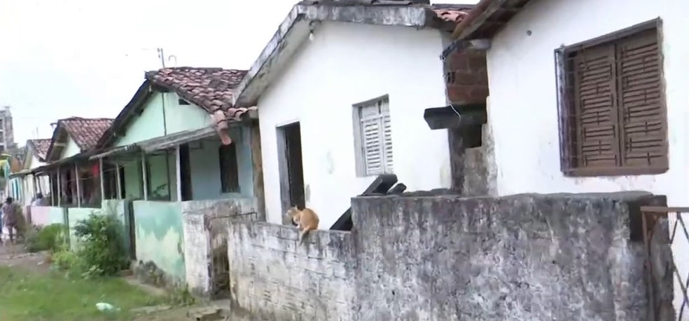 Homem é baleado e morto dentro de casa na Ilha do Bispo, em João Pessoa — Foto: Reprodução/TV Cabo Branco