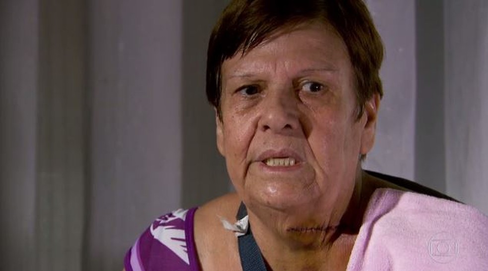 Jandira Prado Monteiro conta que filho a protegeu durante ataque na Catedral de Campinas  — Foto: Reprodução/TV Globo