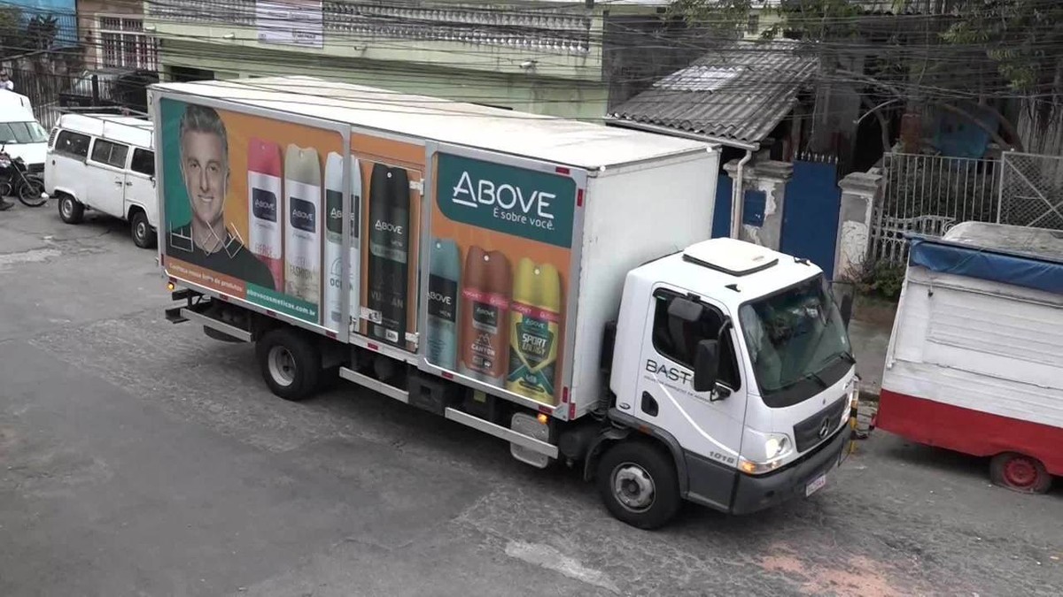 Mãe que morava em um único cômodo com os seis filhos é presenteada com  apartamento novo pelo Caldeirão | ABOVE NO CALDEIRÃO | gshow
