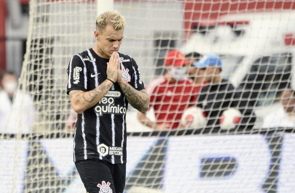 Róger Guedes projeta dificuldade em jogo do Corinthians contra
