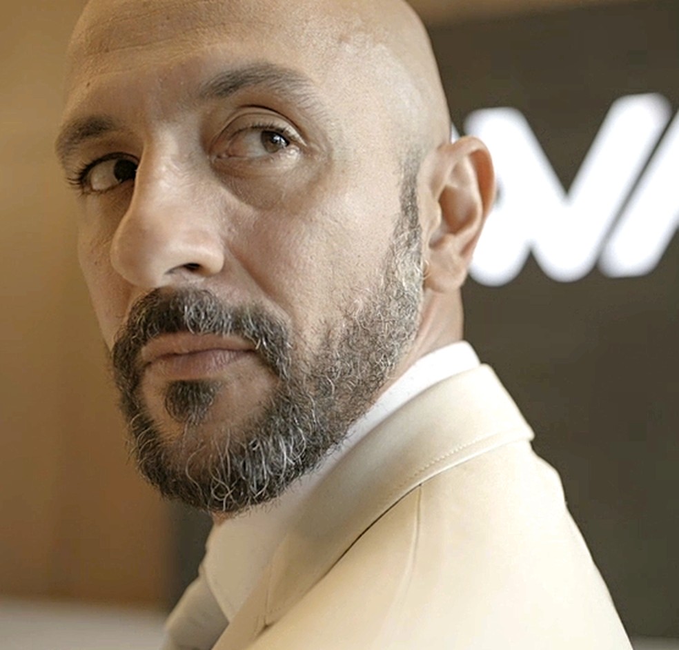 Álvaro protege Raul de tiro e vira 'herói' em 'Amor de Mãe ...