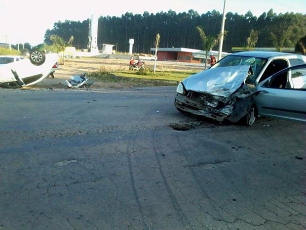 Acidente aconteceu na rodovia SP-264, em Pilar do Sul (Foto: Arquivo pessoal/Sérgio Santos)