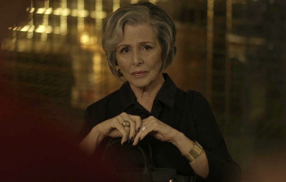 Sabine sente o golpe após ser indelicada com Rúbia (Foto: TV Globo)