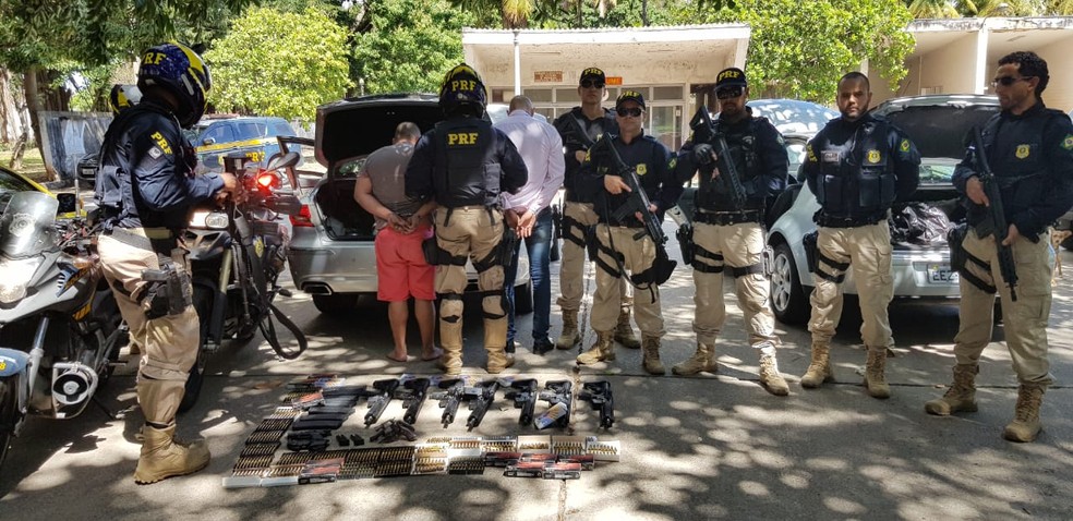 Agentes da PRF fizeram a apreensão durante uma blitz de rotina (Foto: Divulgação)
