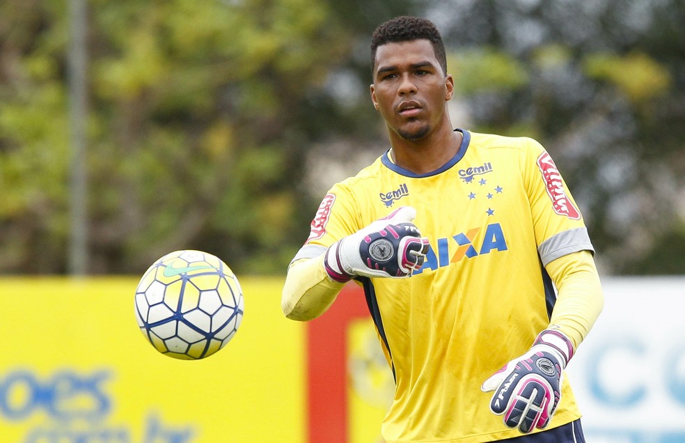 Elisson comeÃ§ou nas categorias de base do Cruzeiro â Foto: Washington Alves/ Light Press